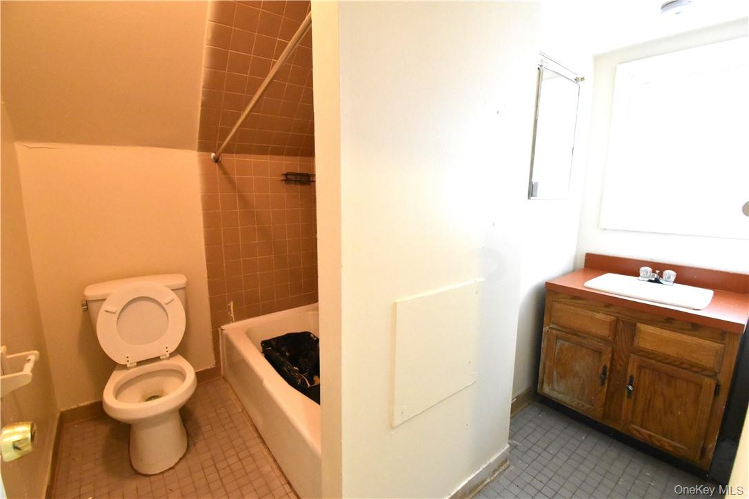 70 High Street, Unit 5 photo 6