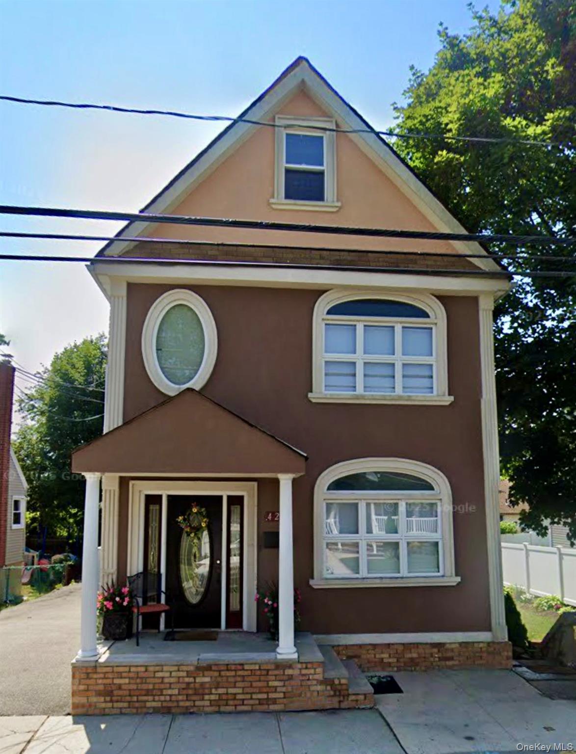 421 Roquette Avenue – For Sale