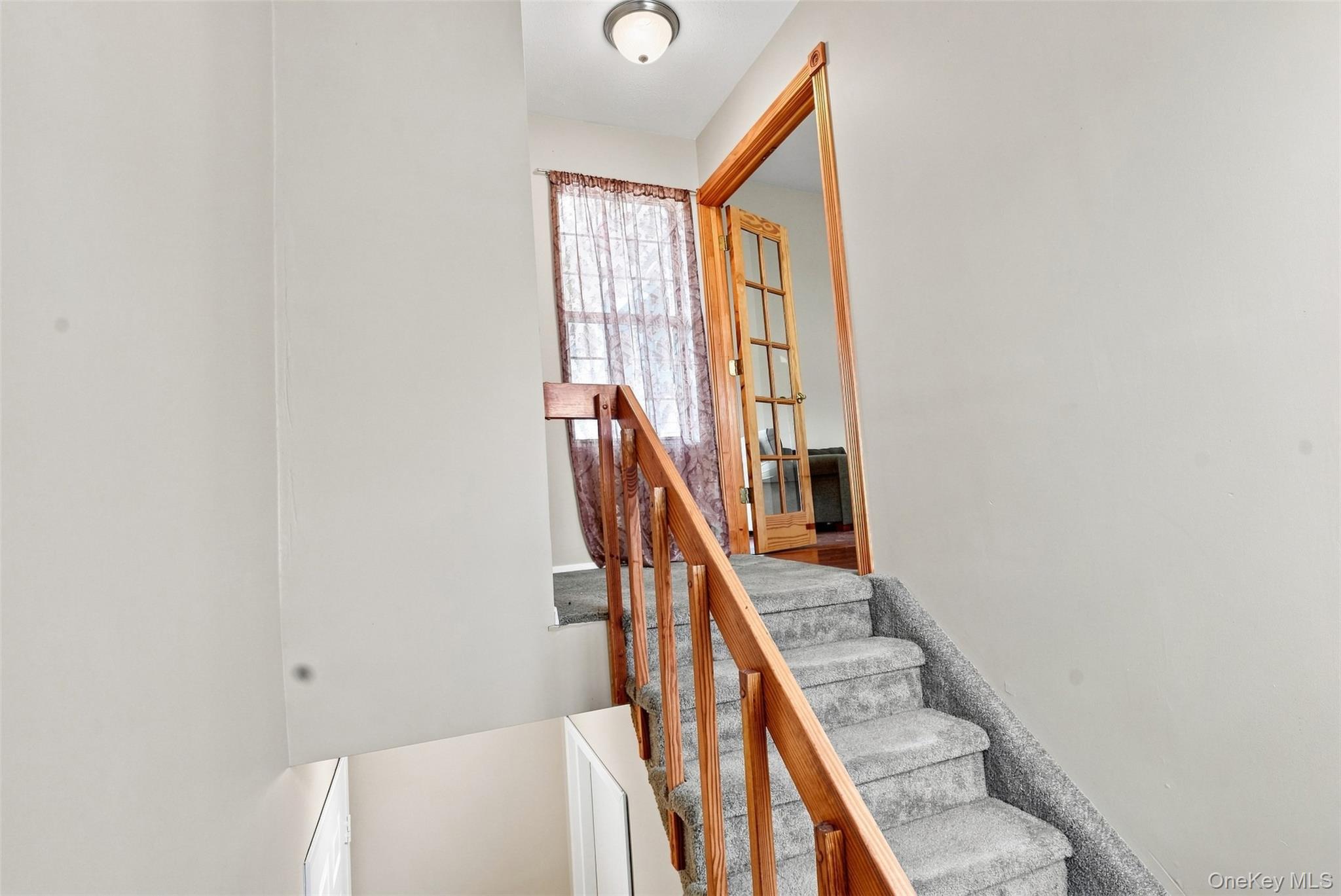 2124 Whispering Hills – For Sale photo 3