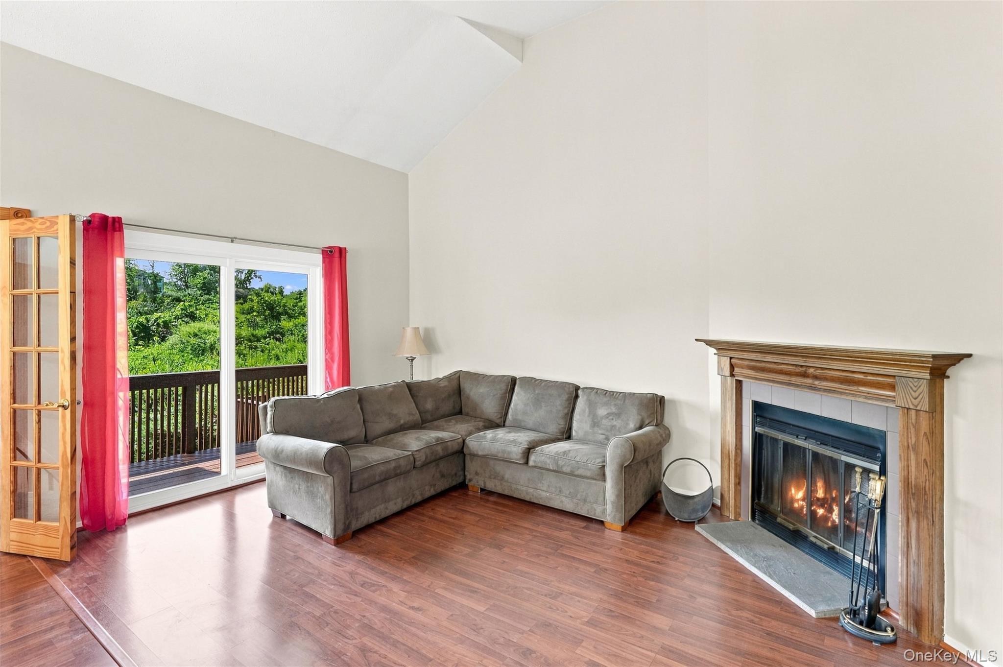 2124 Whispering Hills – For Sale photo 5