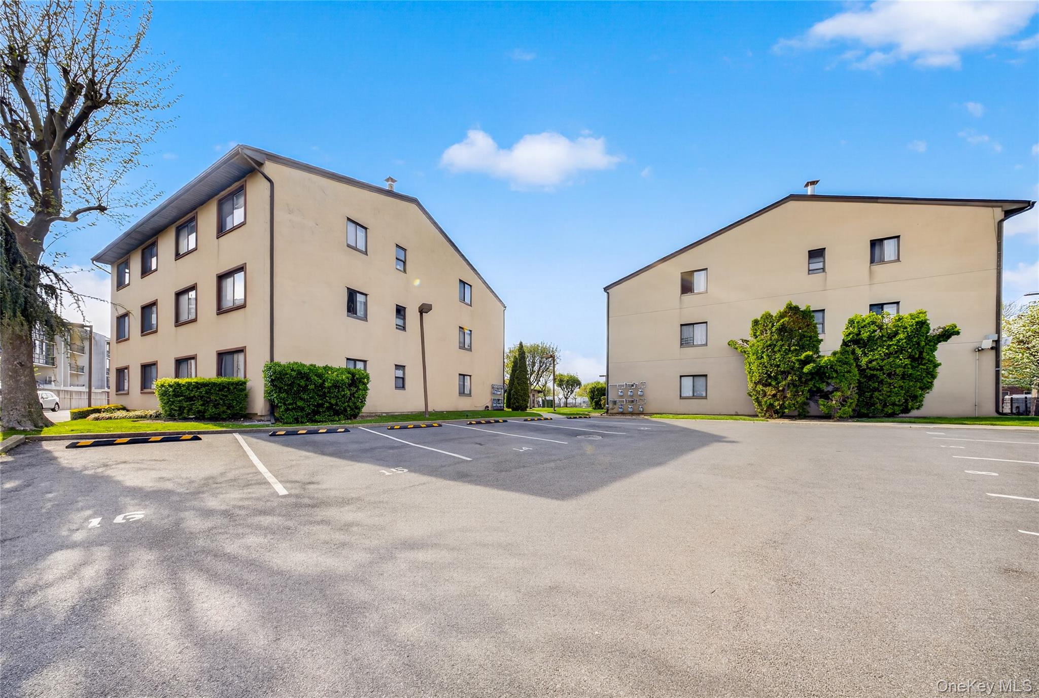 550 115th Street, Unit 550D photo 15