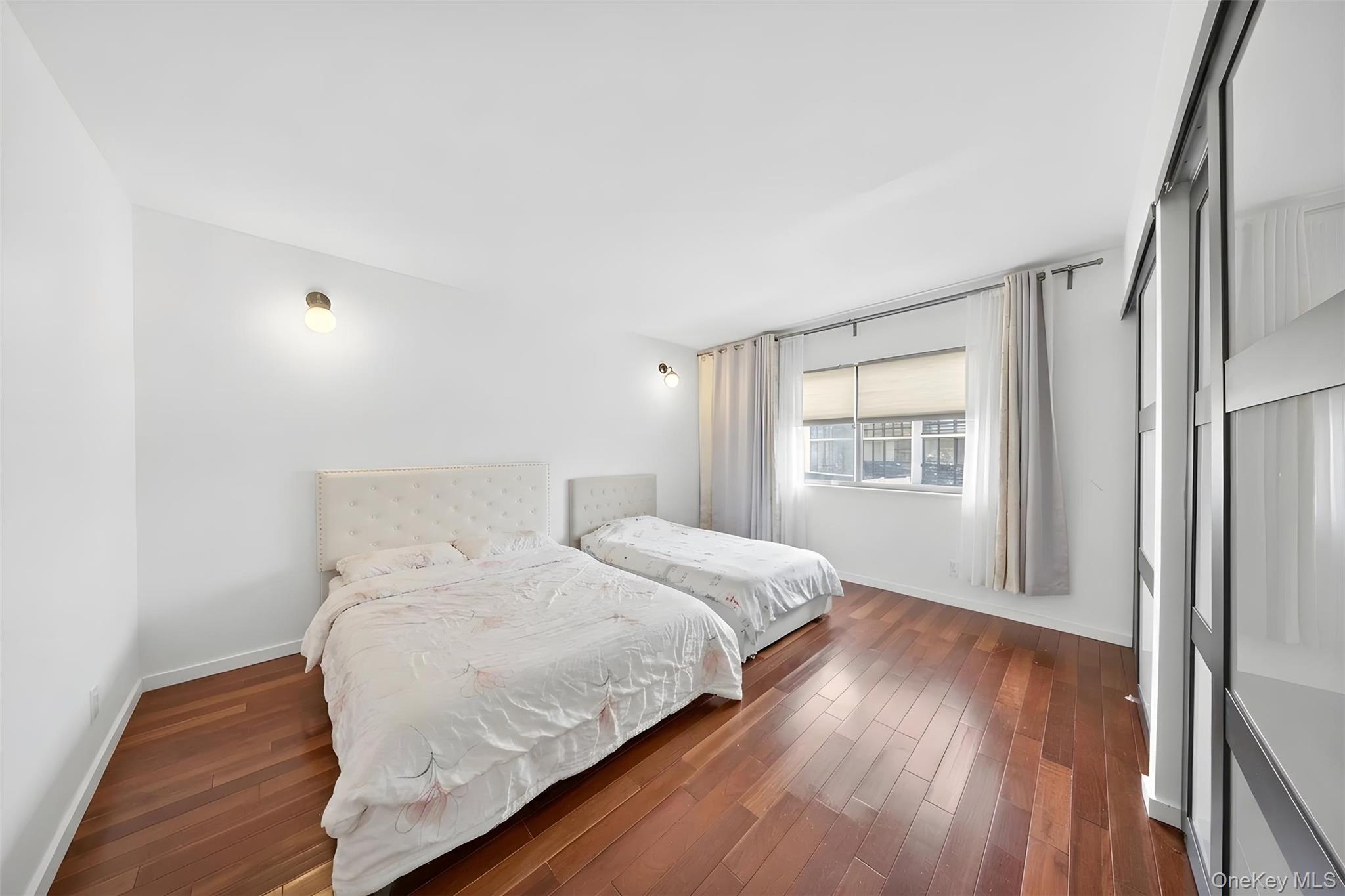 550 115th Street, Unit 550D photo 8