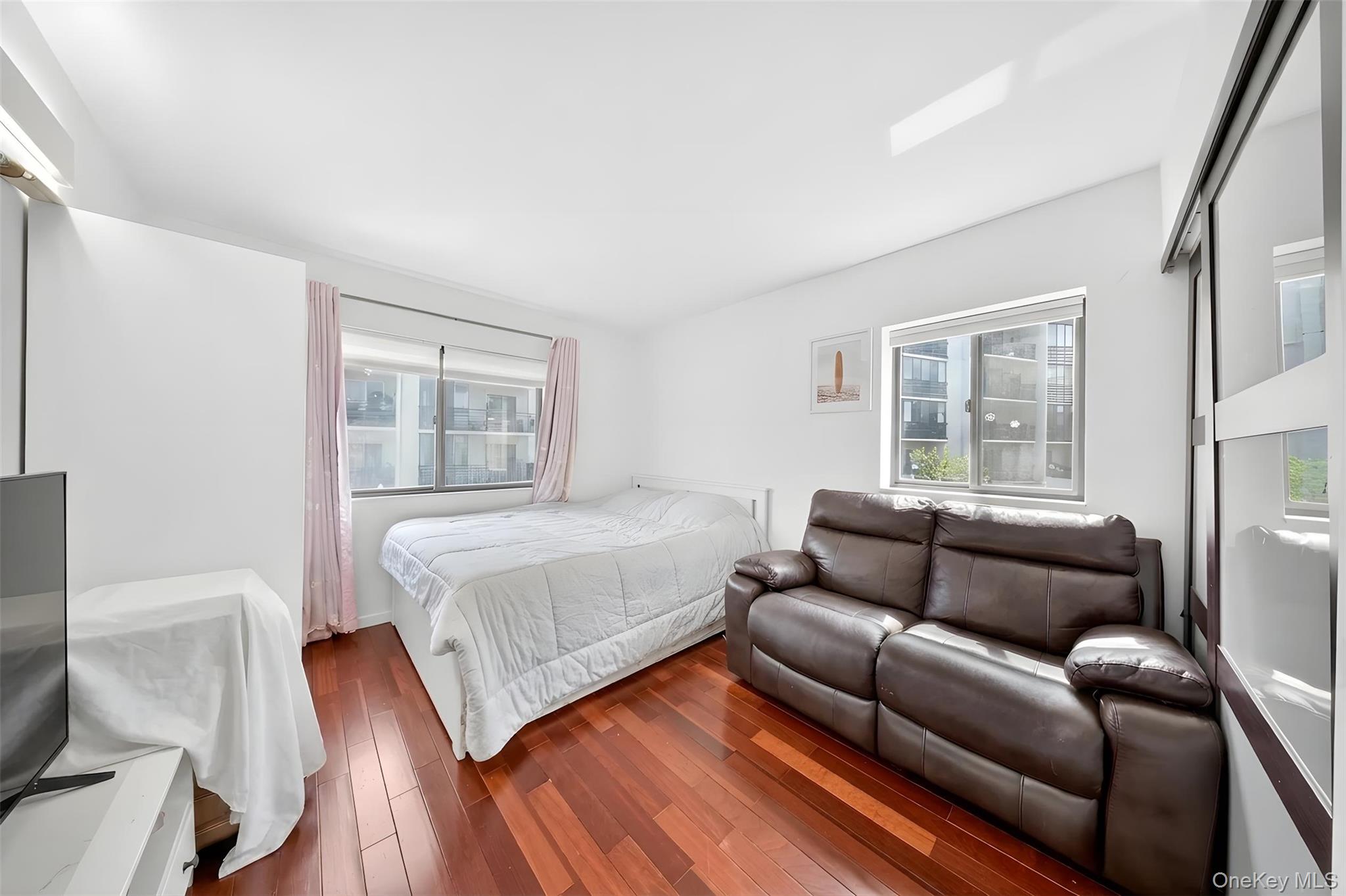 550 115th Street, Unit 550D photo 10