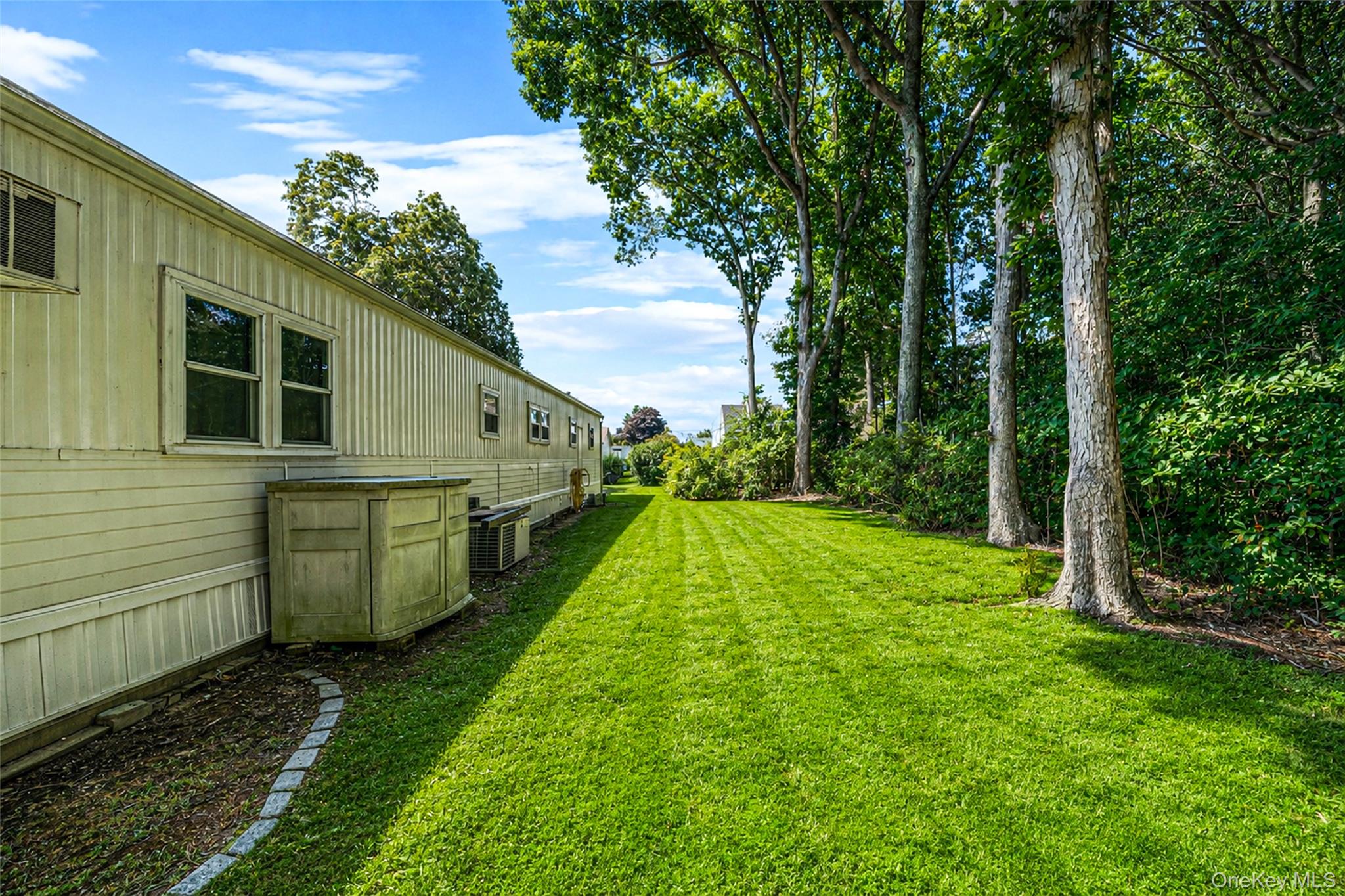 703 Fresh Pond Ave – For Sale photo 10