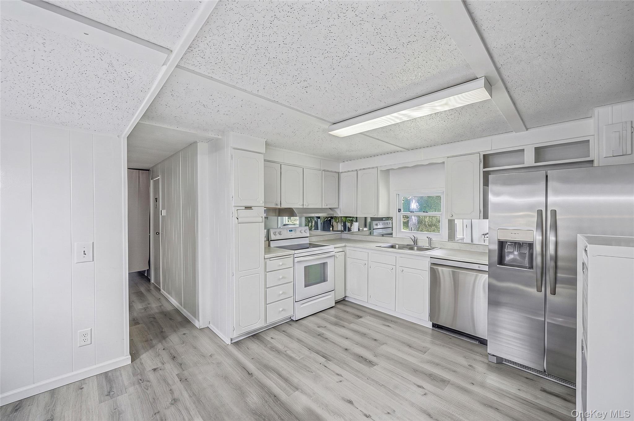 703 Fresh Pond Ave – For Sale photo 2