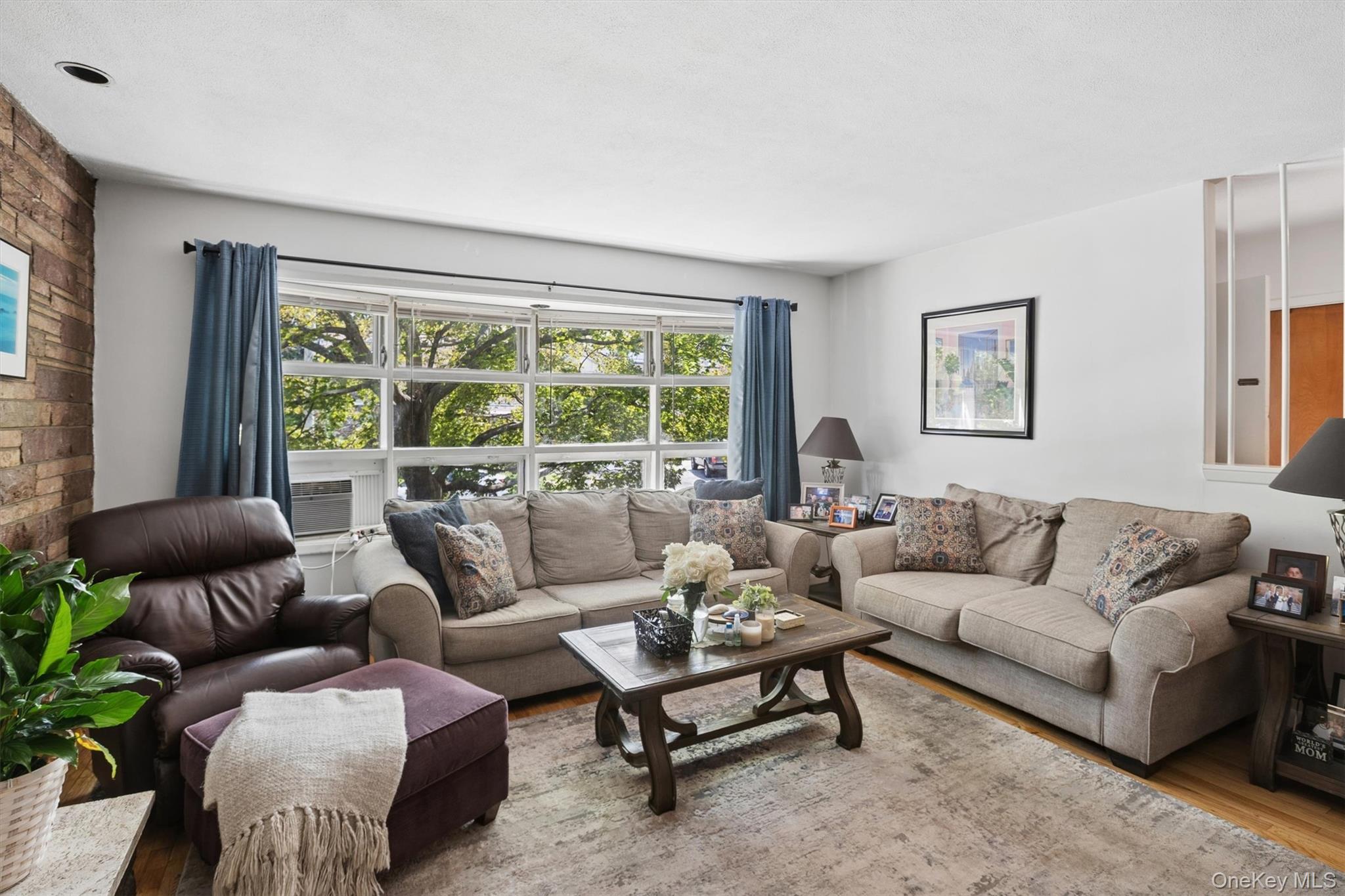 926 Lester Avenue – For Sale photo 3