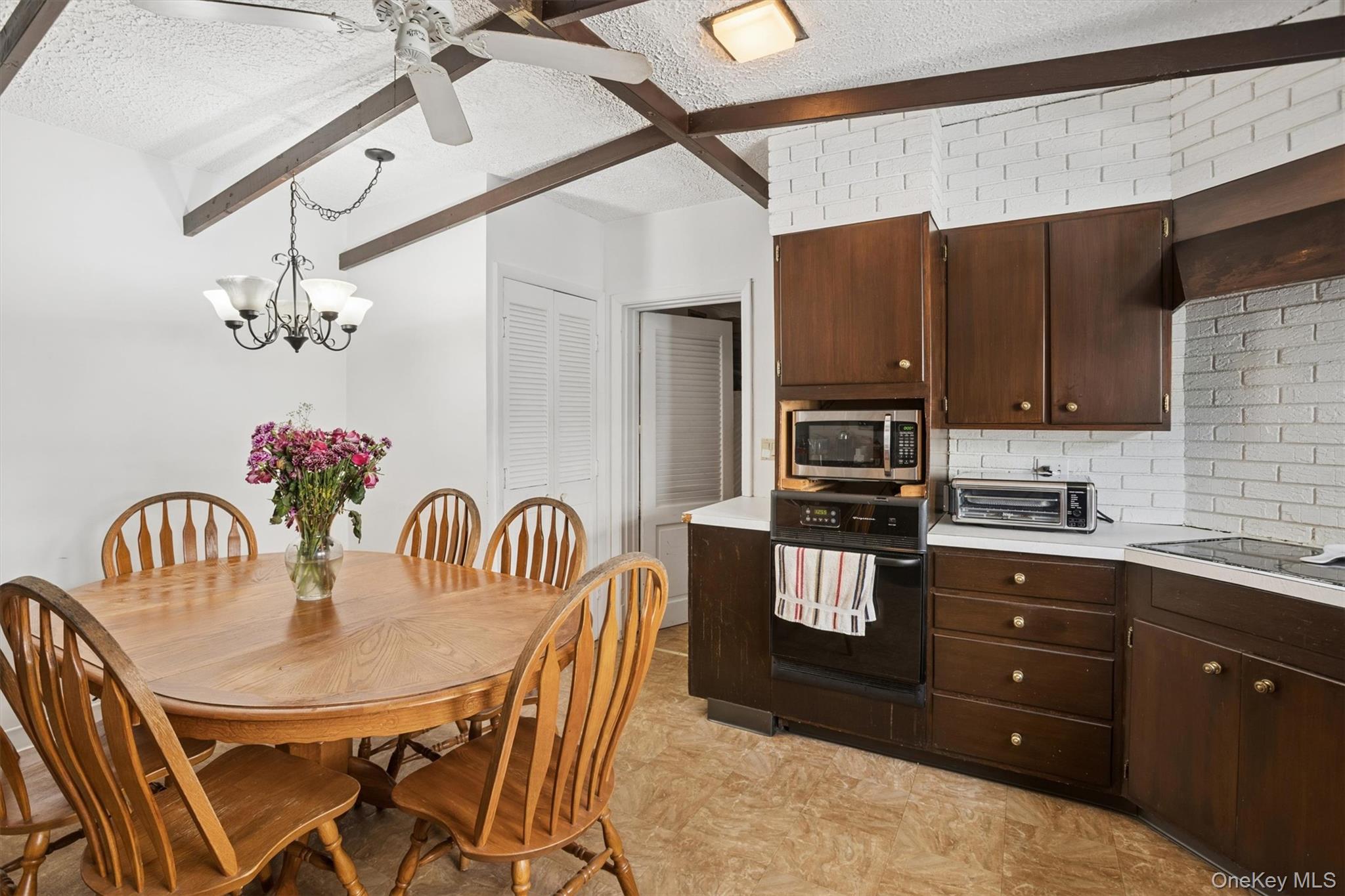 926 Lester Avenue – For Sale photo 6