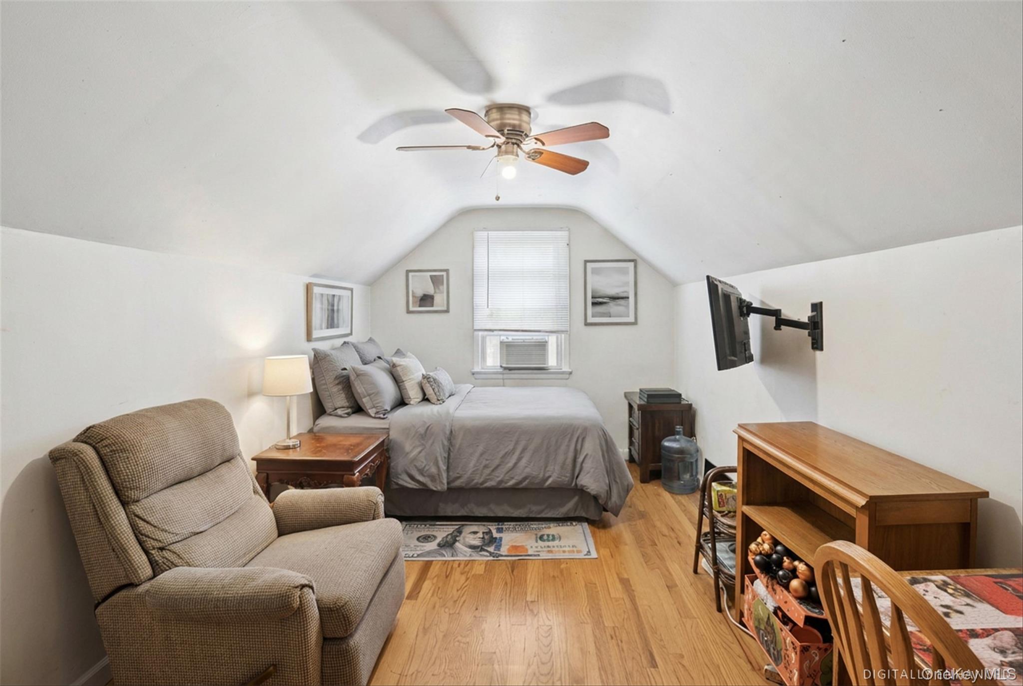 926 Lester Avenue – For Sale photo 14