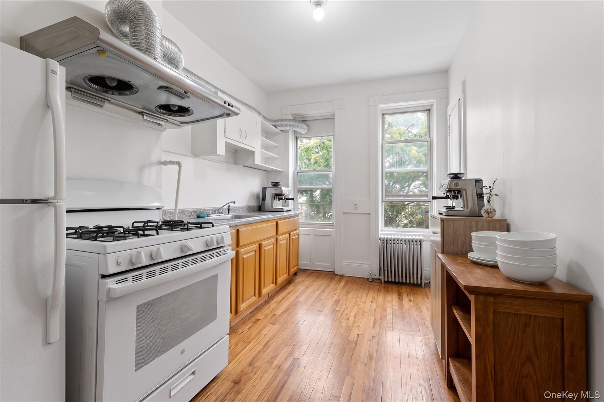 1822 Putnam Avenue – For Sale photo 10