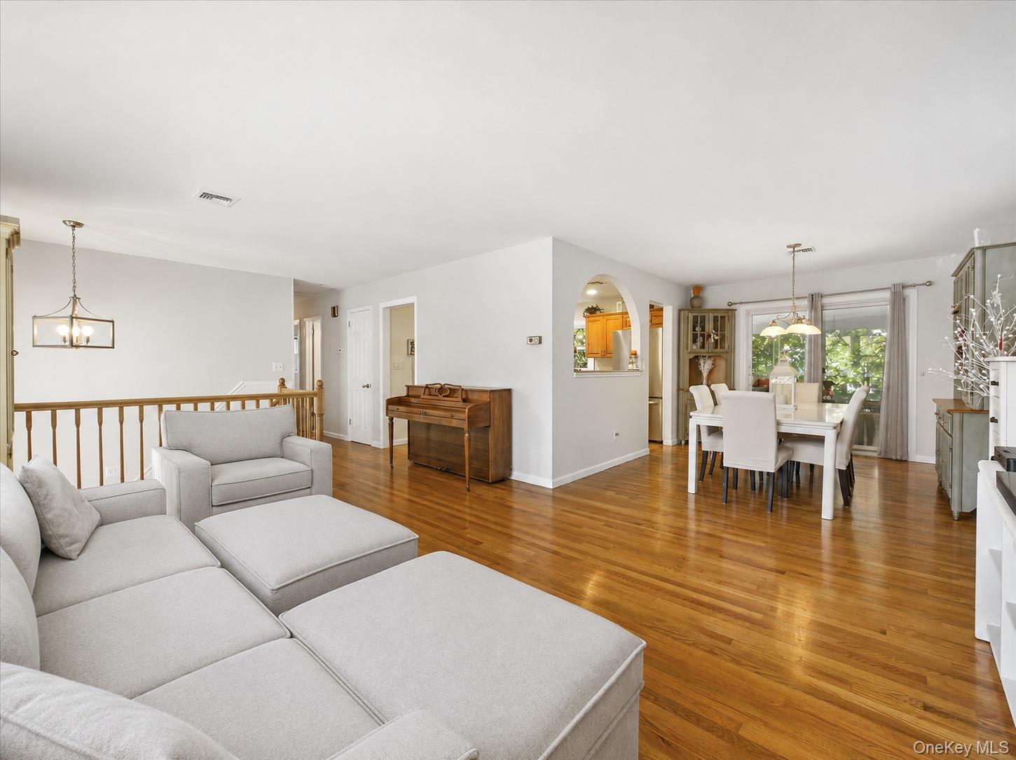 97 Grandview Avenue – For Sale photo 9