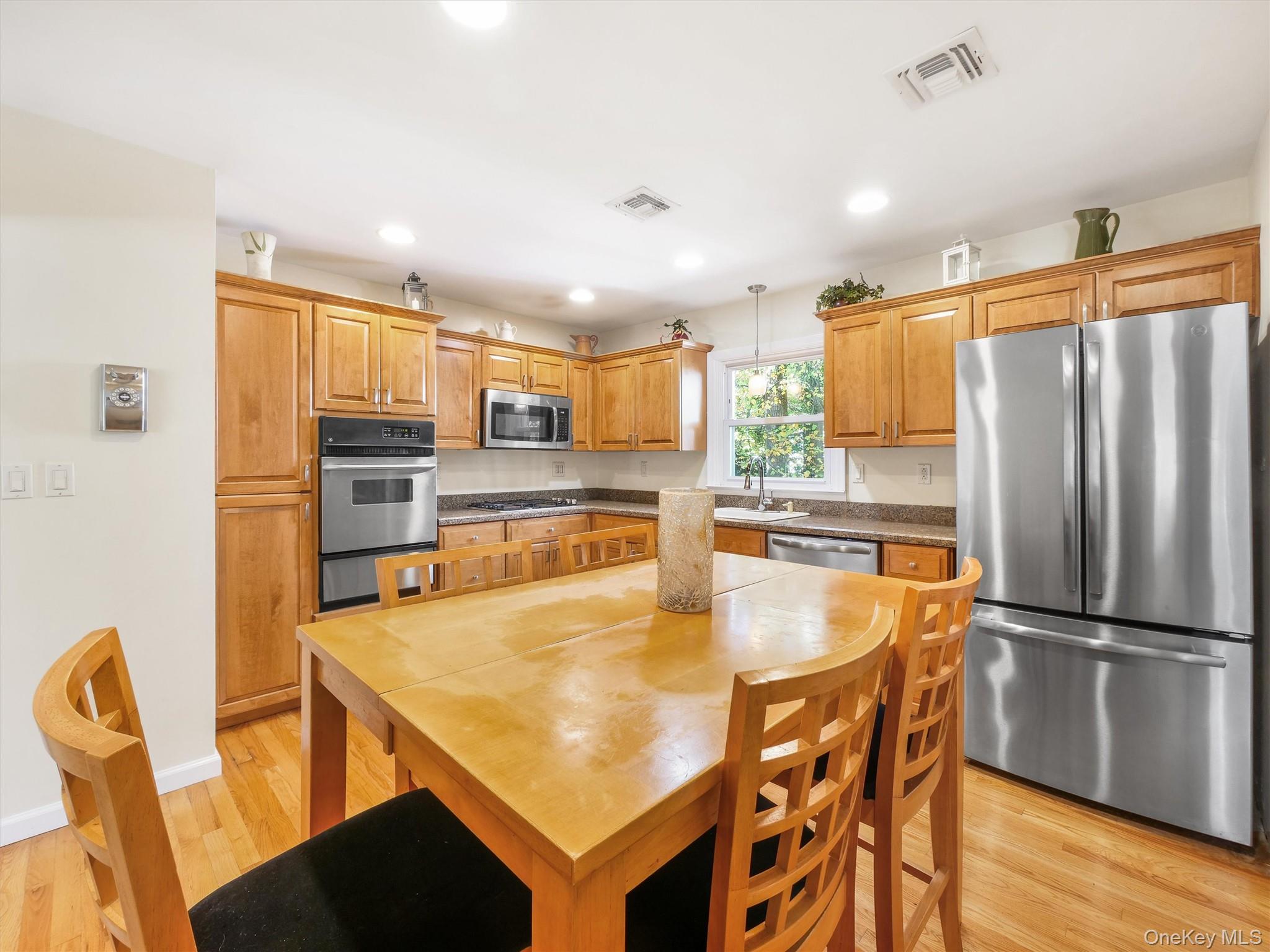 97 Grandview Avenue – For Sale photo 14