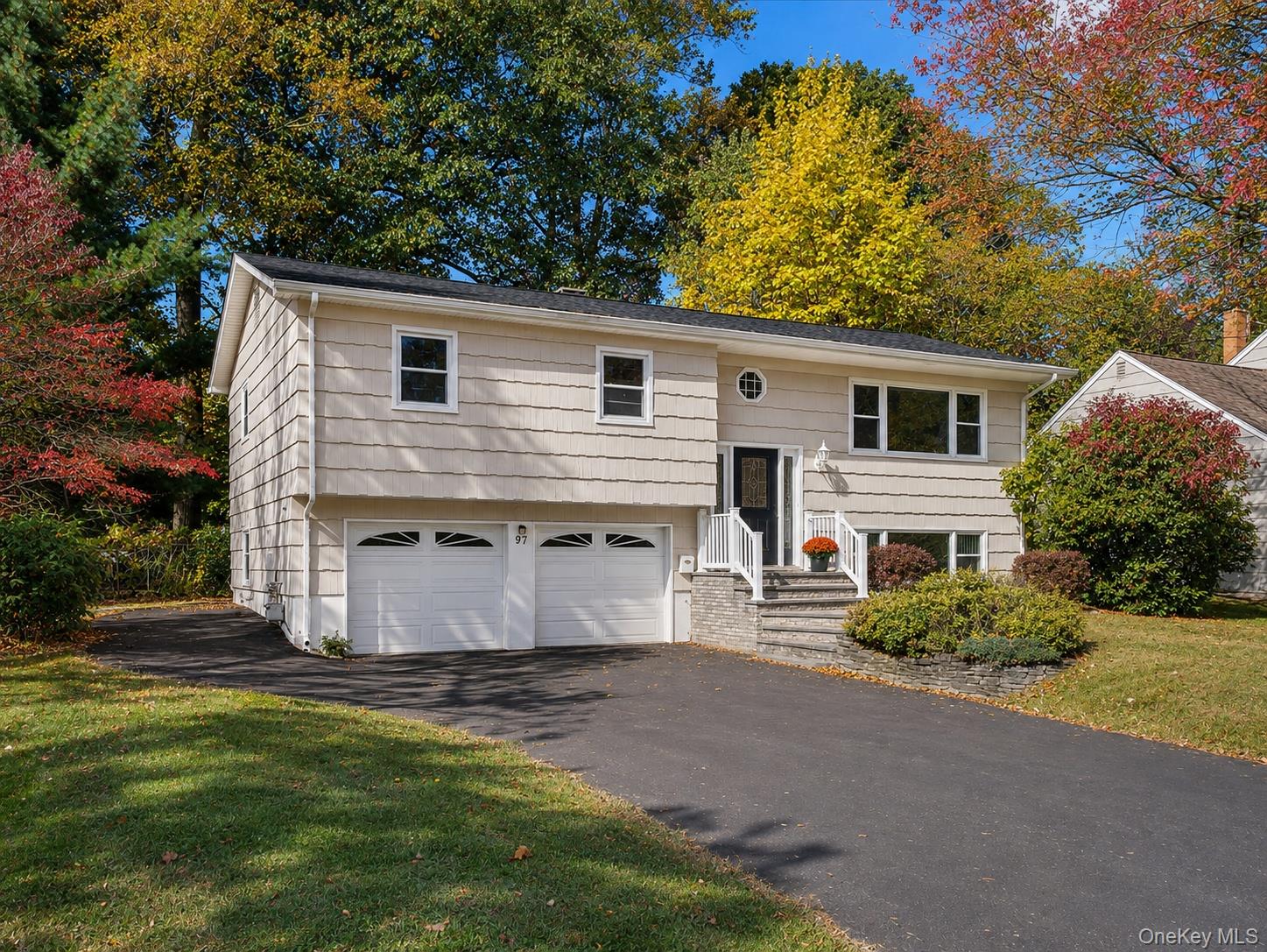 97 Grandview Avenue – For Sale photo 2