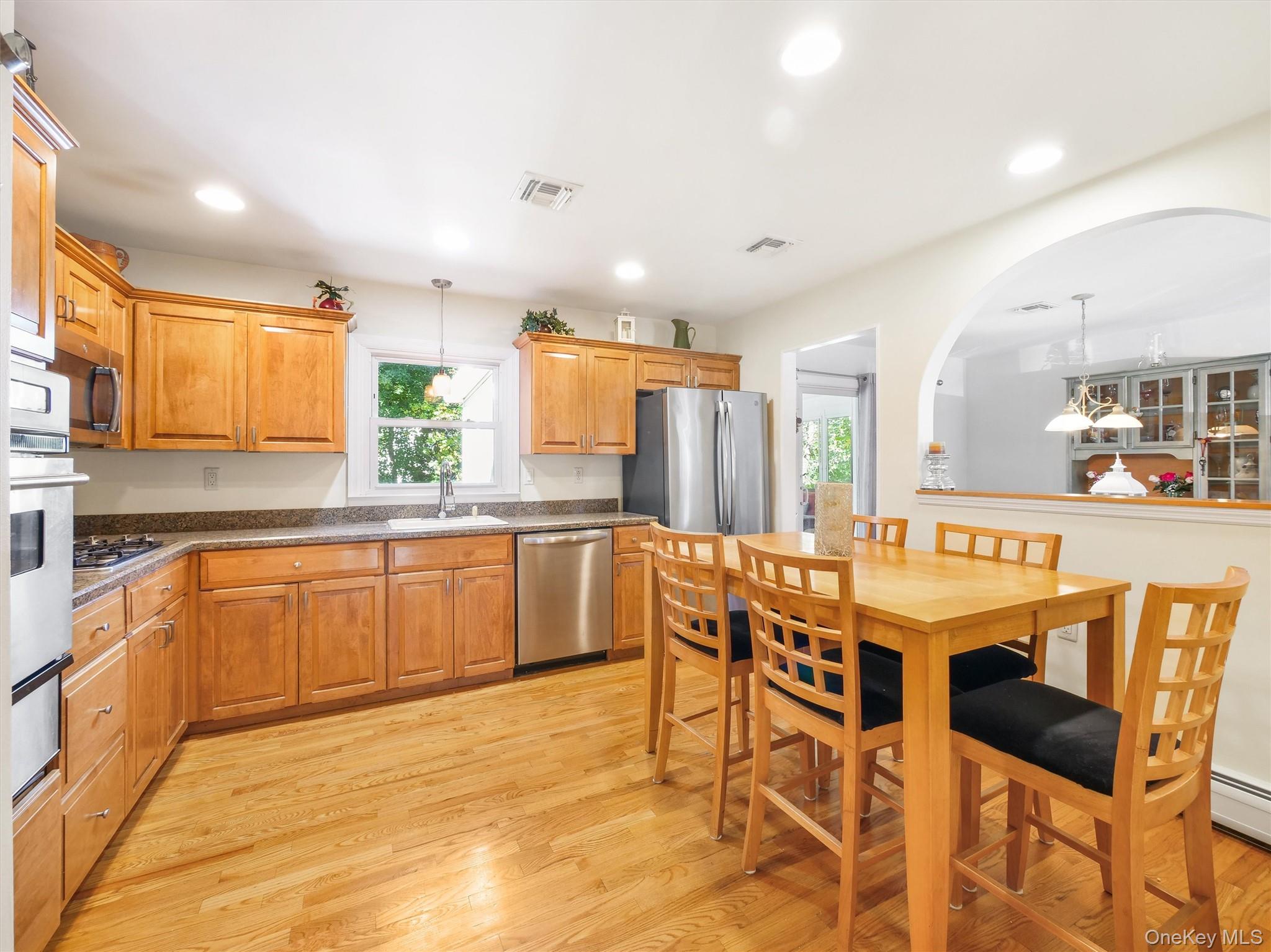97 Grandview Avenue – For Sale photo 16