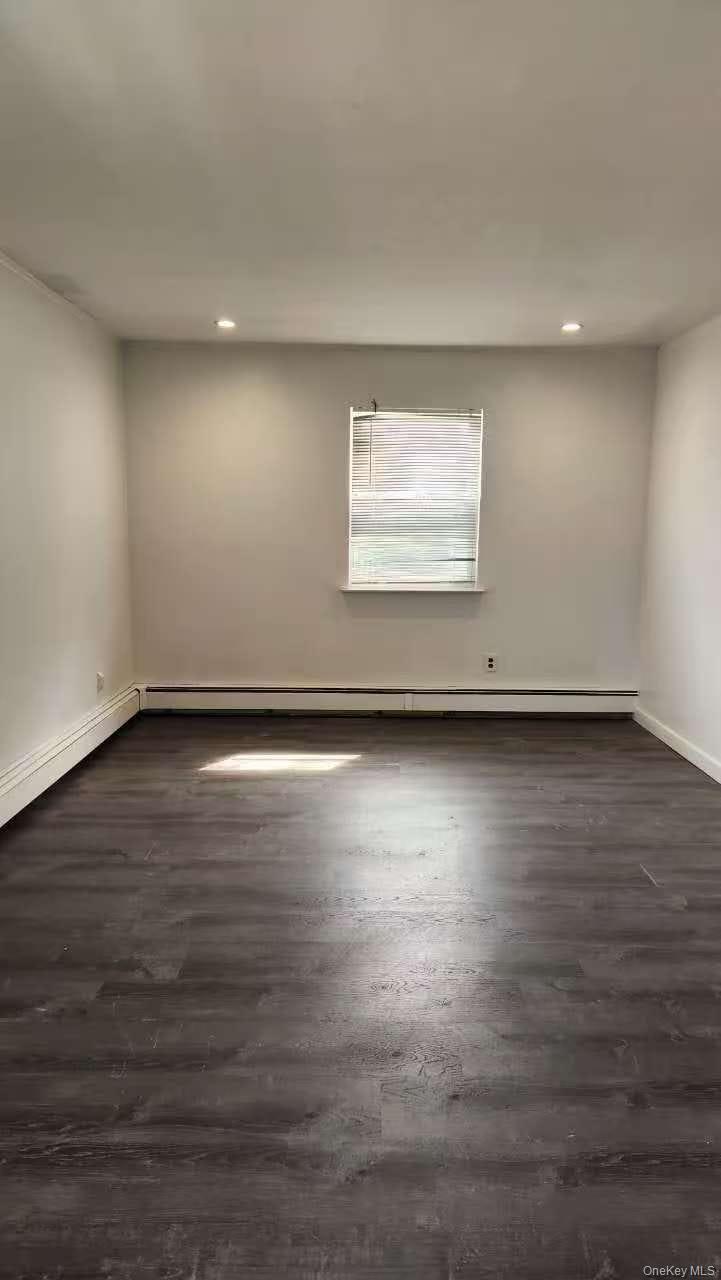 18-08 Murray St  2fl – For Rent photo 5