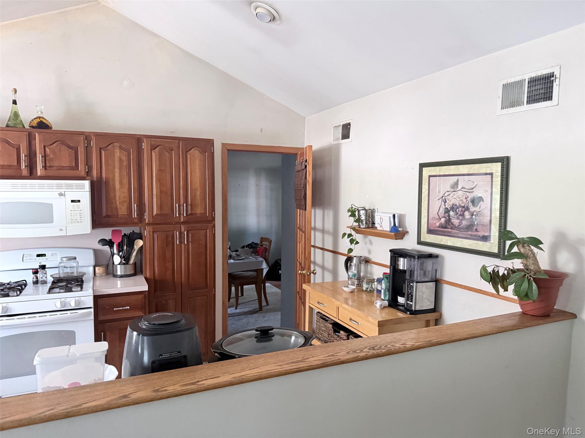 110 Tudor Road – For Sale photo 8