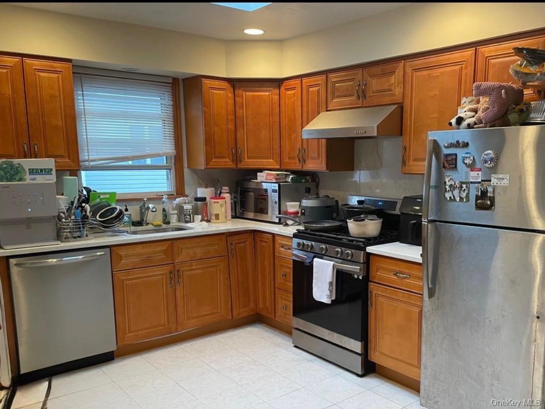 149-14 21 Avenue, Unit 2 photo 3