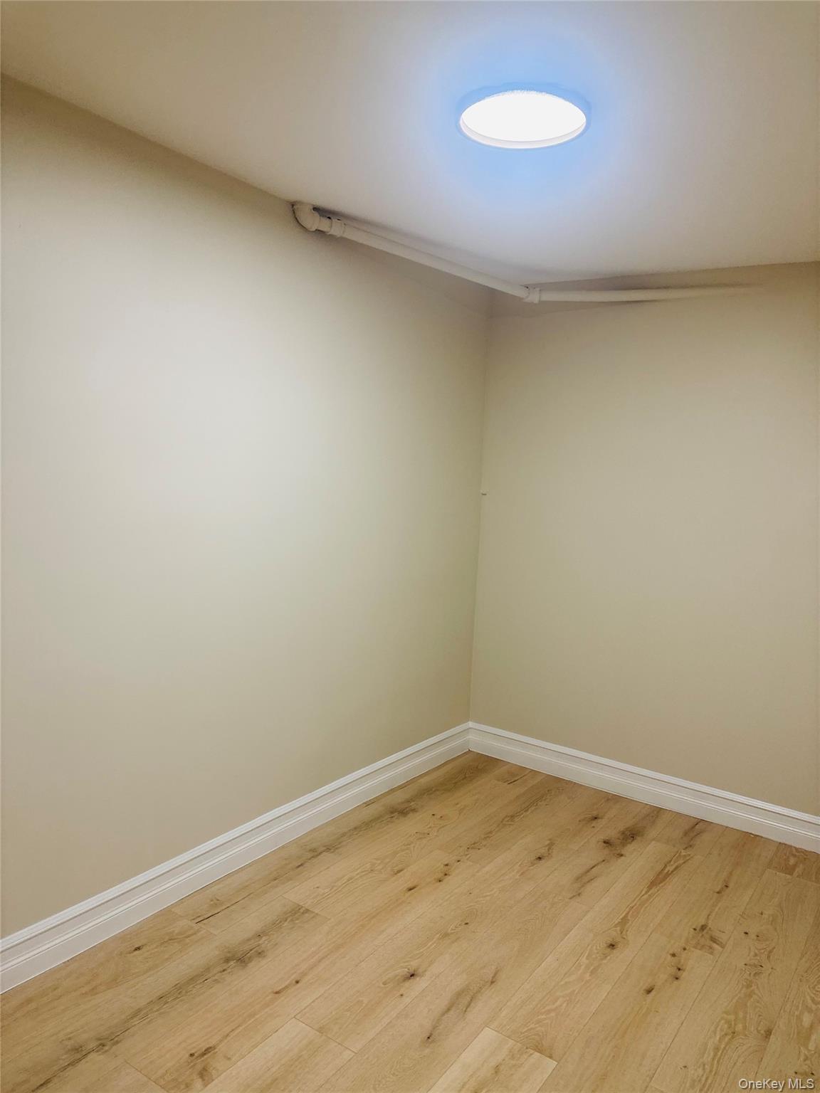263 E 39th Street – For Sale photo 13