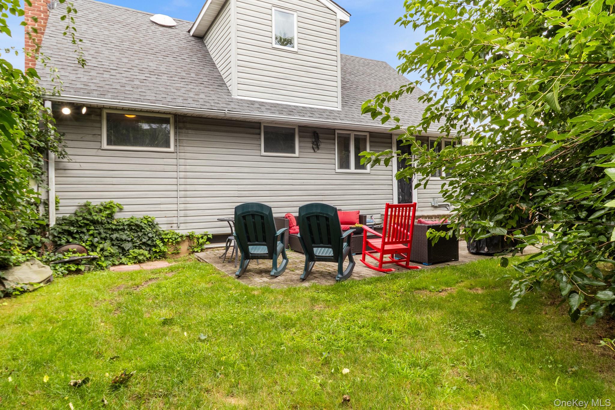 2075 Alan Drive – For Sale photo 22