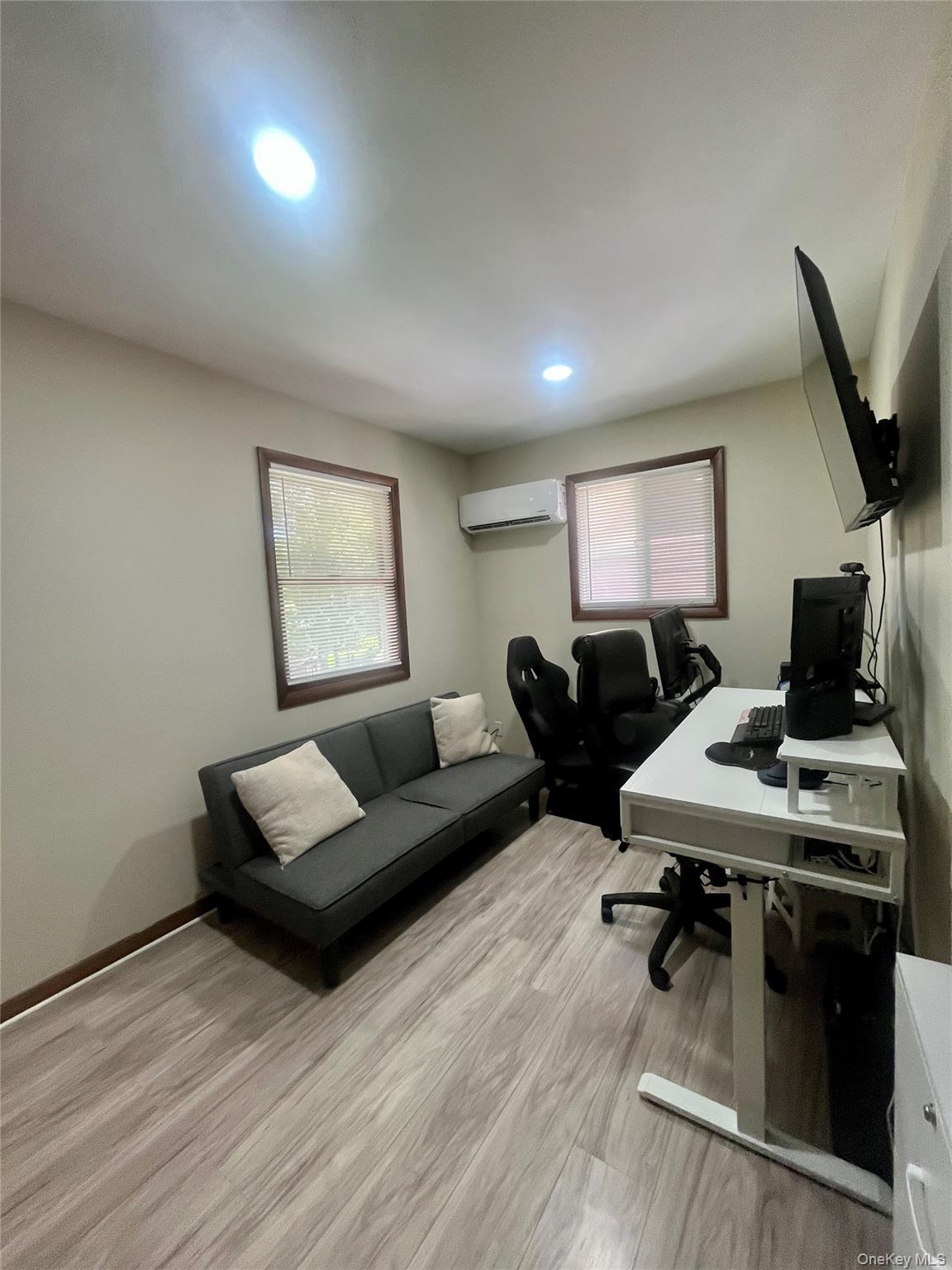 16 Maryland Avenue – For Rent photo 11