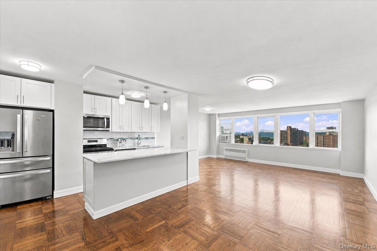 4525 Henry Hudson Parkway W, Unit B1212 photo 5