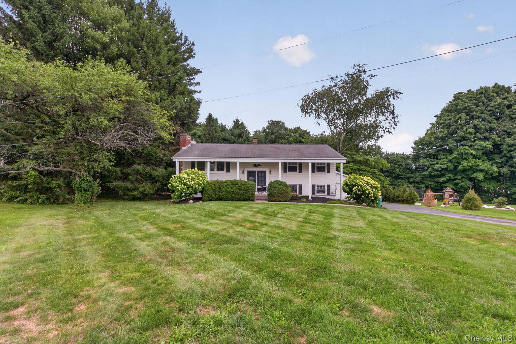9 Debra Hill Road – For Sale photo 2