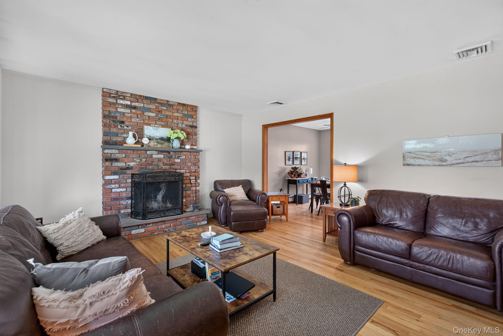 9 Debra Hill Road – For Sale photo 4