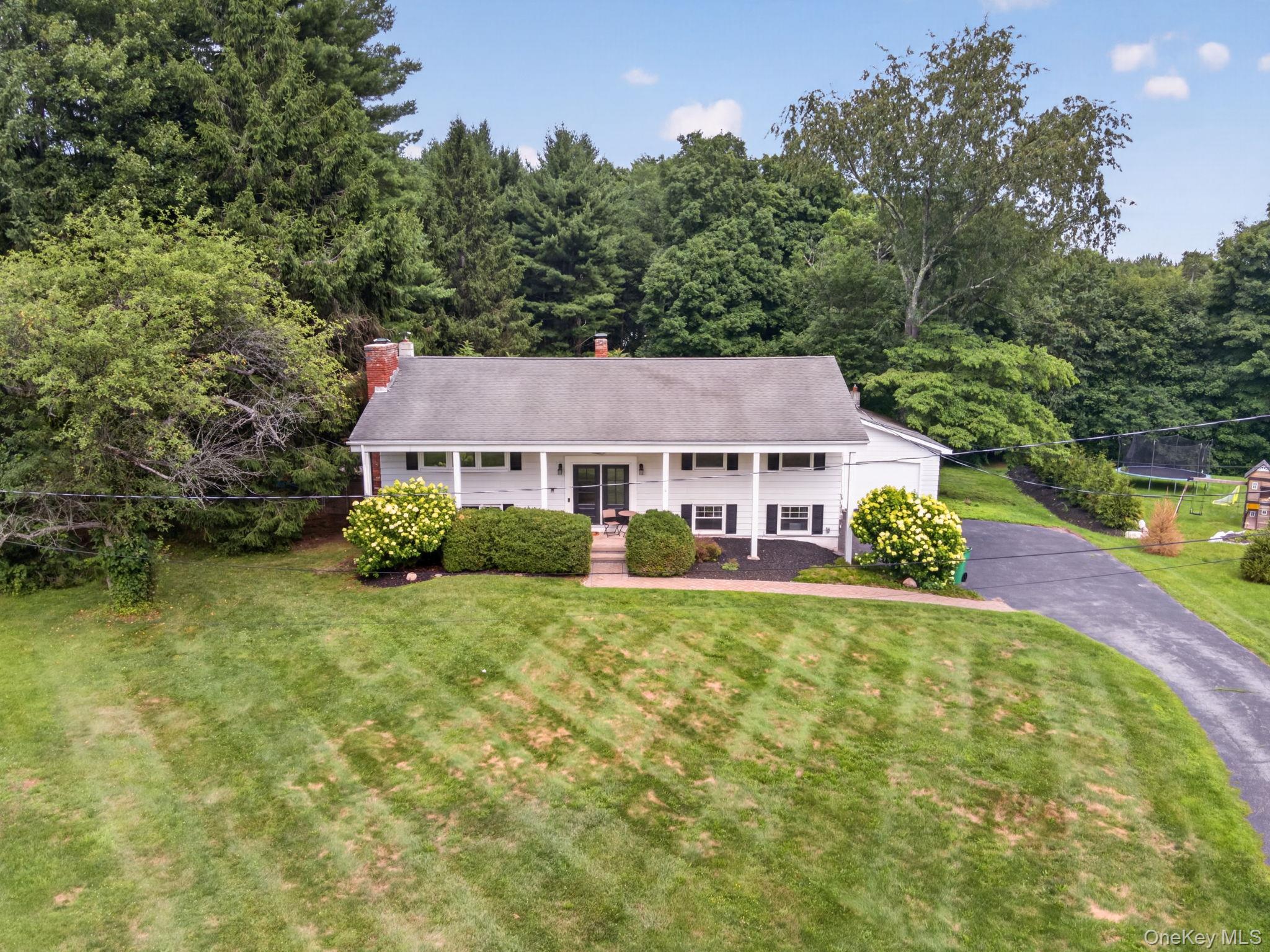 9 Debra Hill Road – For Sale