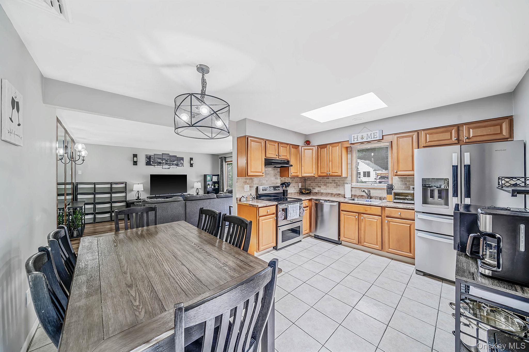 43 Wavecrest Drive – For Sale photo 8