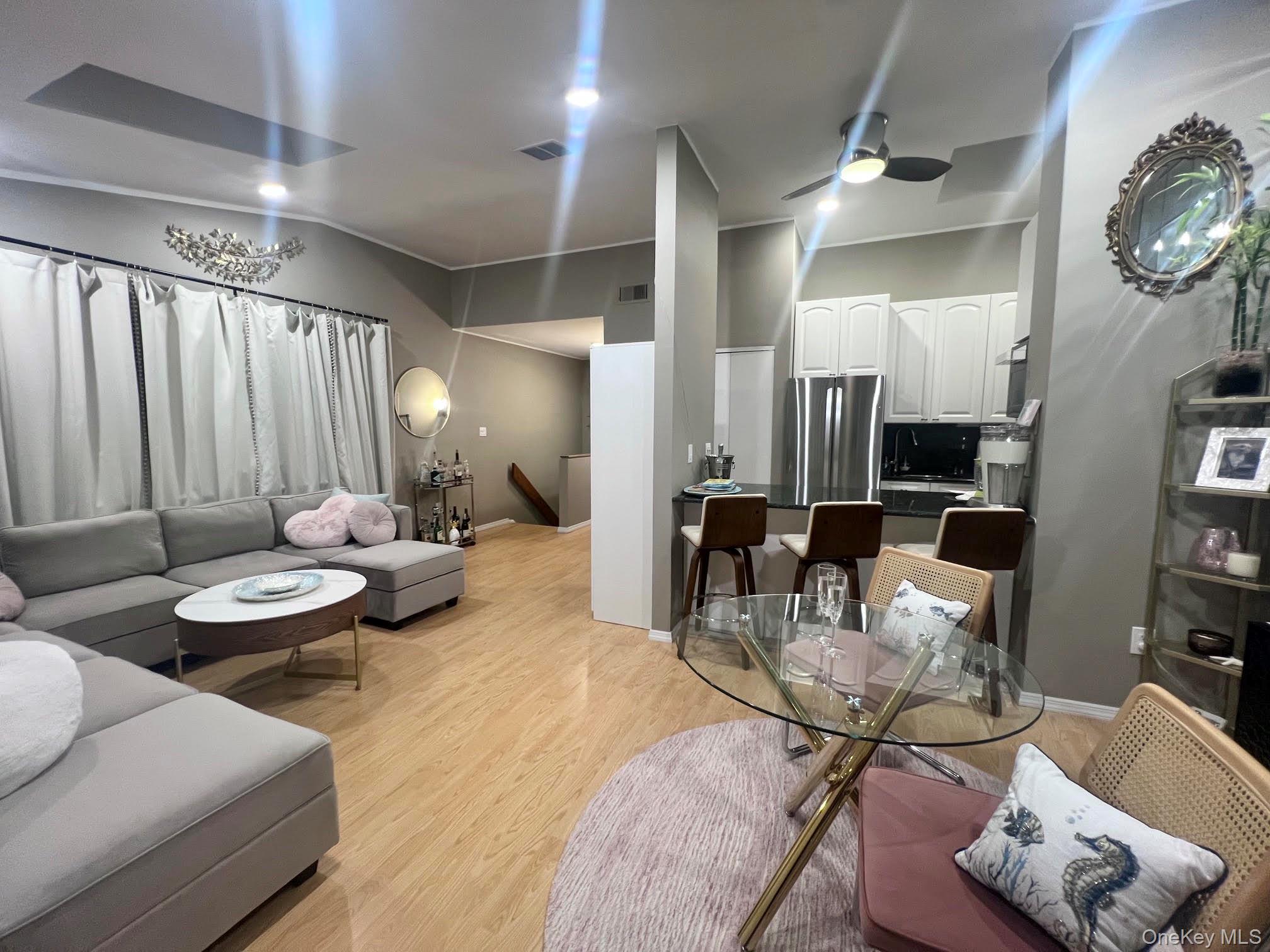 1 Anchorage Way, Unit 702 photo 7