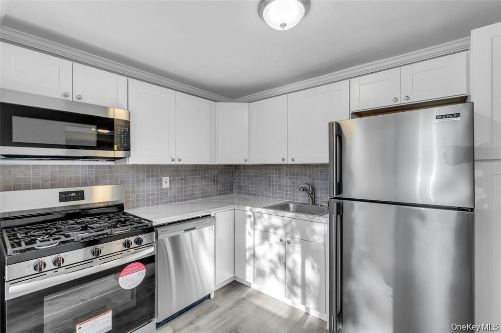 99 Newbrook Lane, Unit 99 photo 5