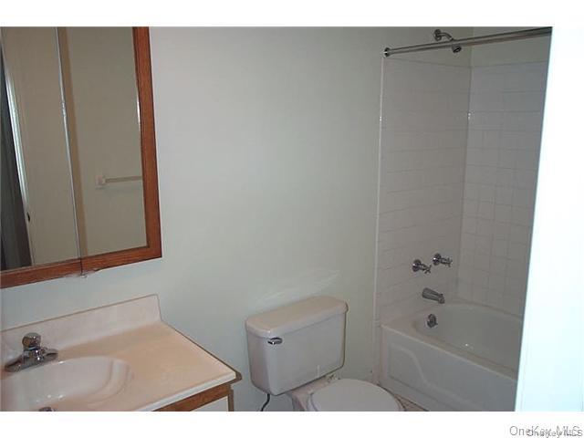 39 The Knolls – For Rent photo 8