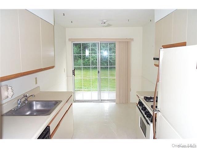 39 The Knolls – For Rent photo 7