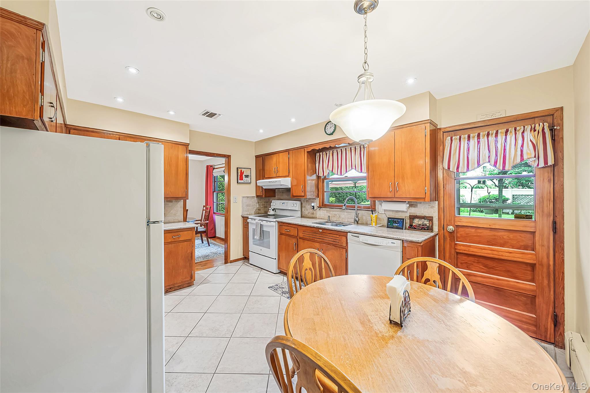 93 Avenue C – For Sale photo 22