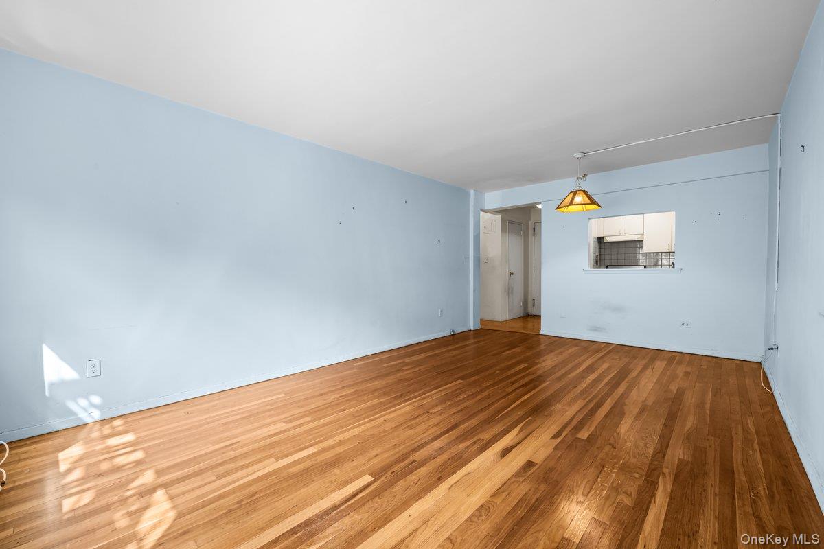 3030 Johnson Avenue, Unit 3D photo 2