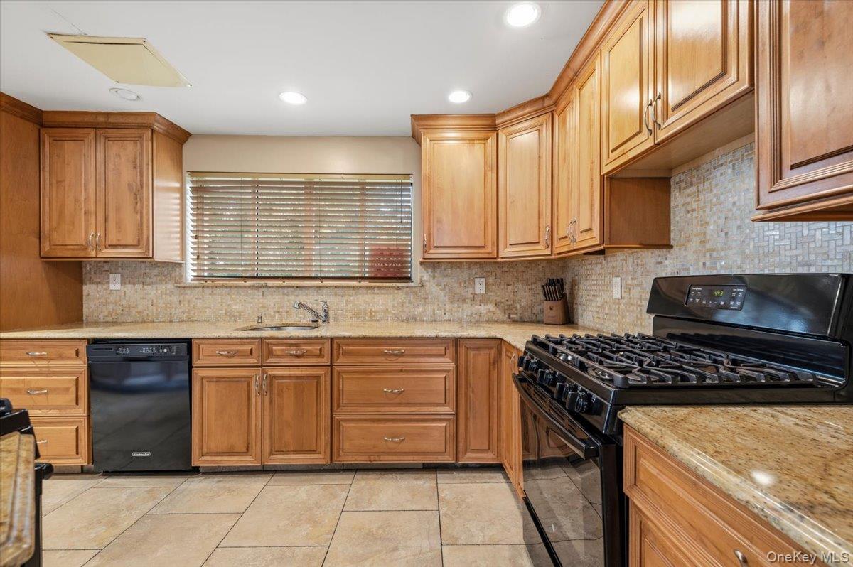 609 Meehan Avenue – For Sale photo 9