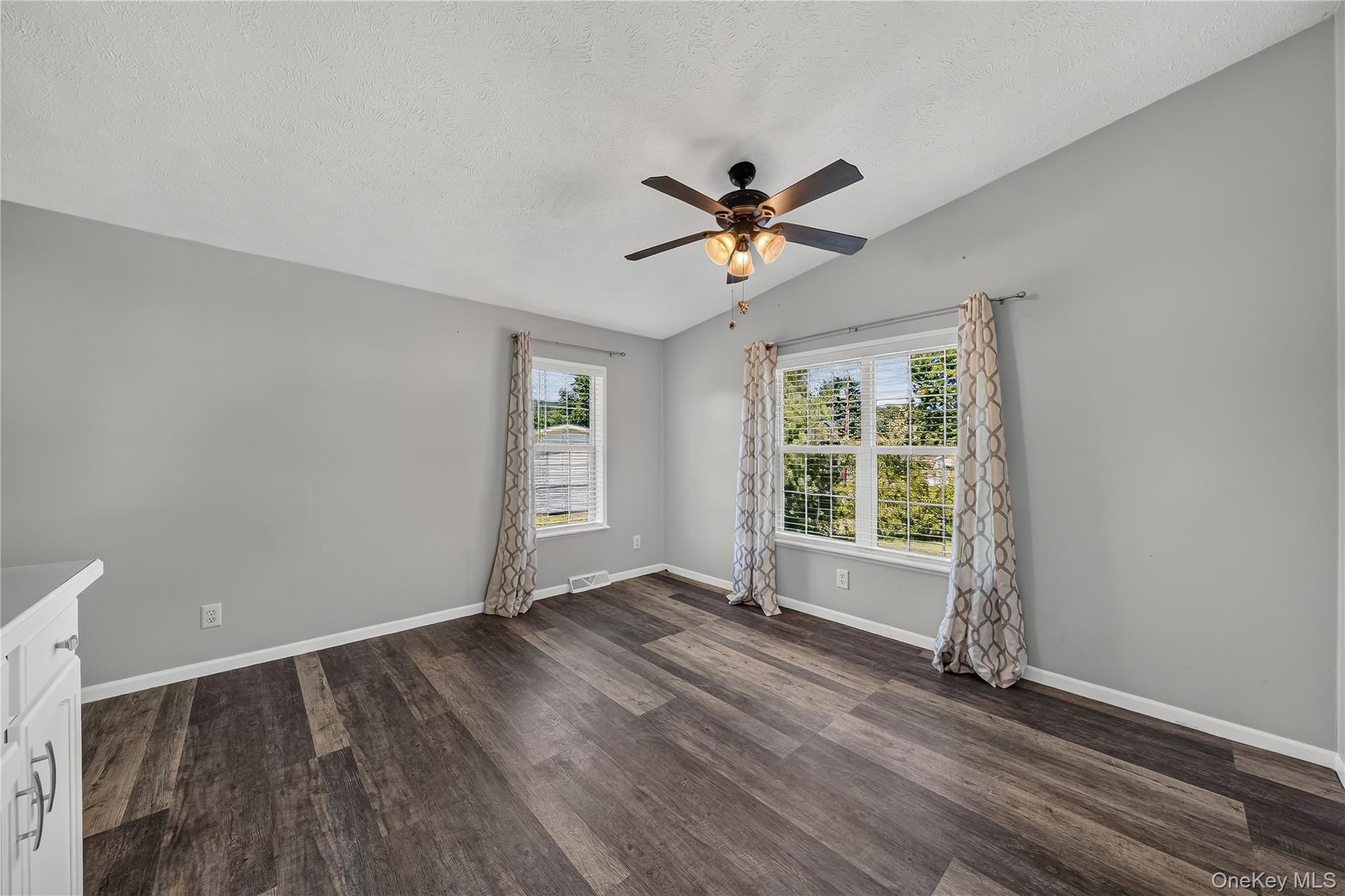 43 Palm Dr – For Sale photo 12