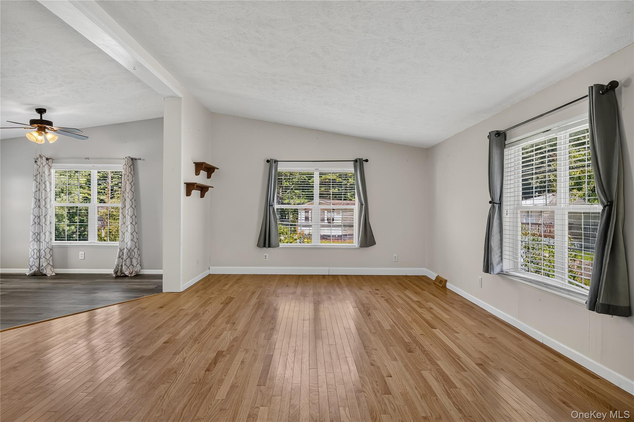 43 Palm Dr – For Sale photo 8