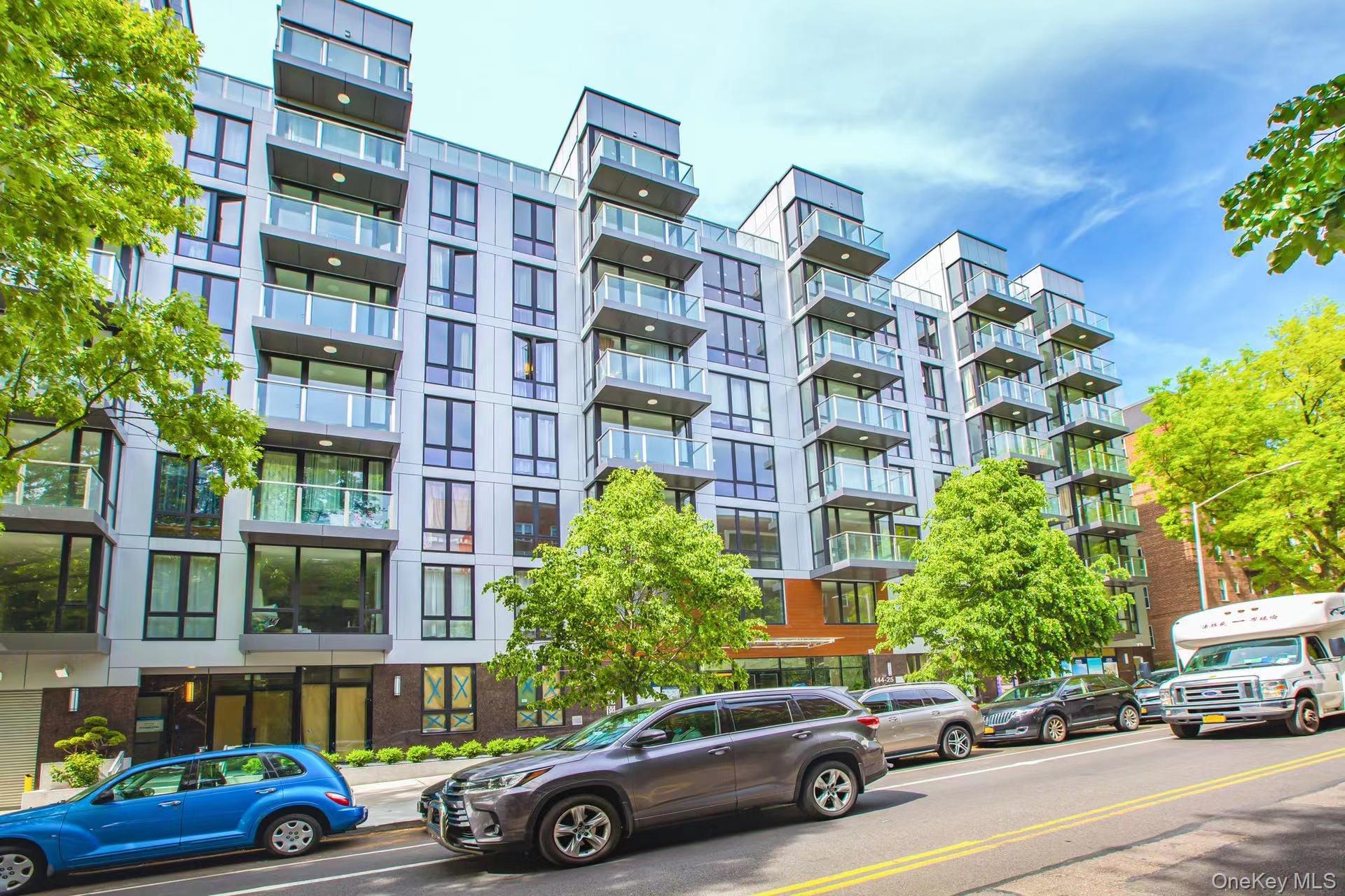 14427 Sanford Avenue, Unit 3J photo 3