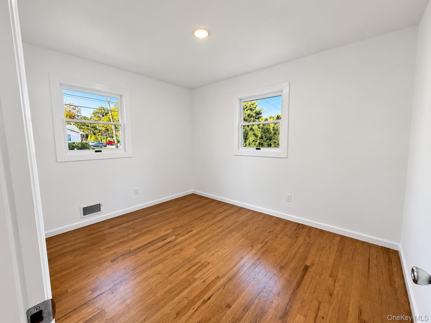 22 Maryland Boulevard – For Sale photo 7
