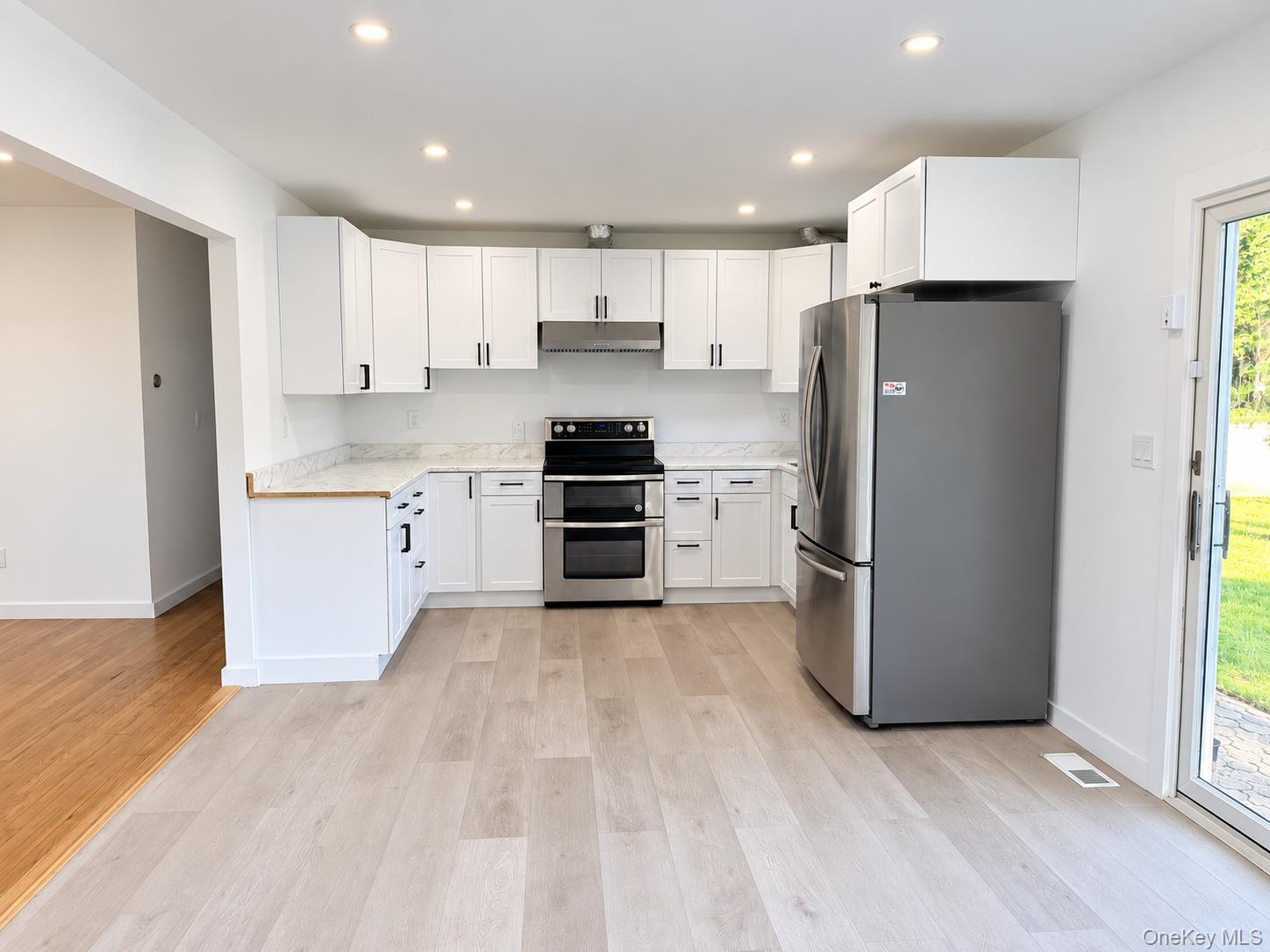 22 Maryland Boulevard – For Sale photo 13