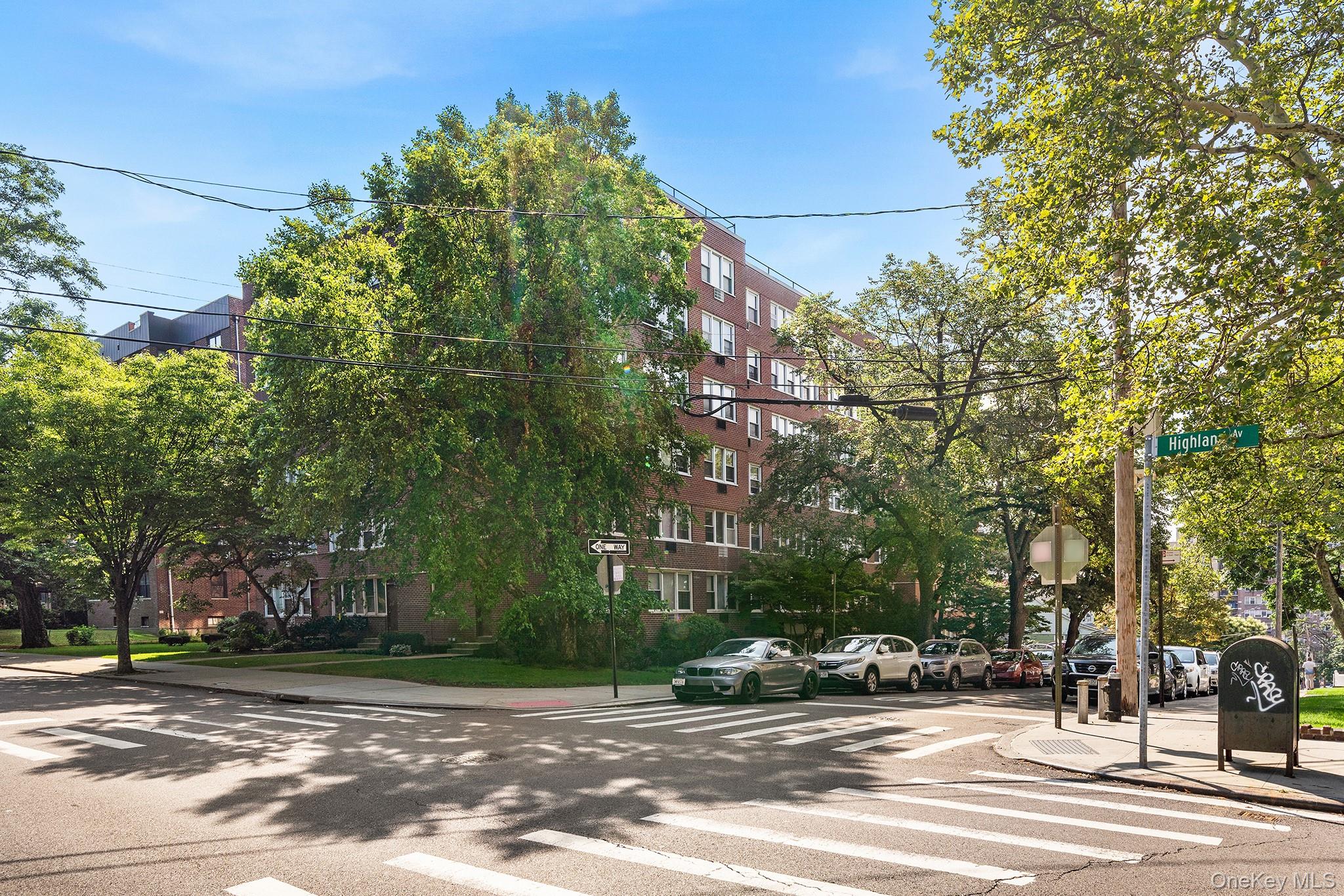 87-15 165th Street, Unit 5E photo 2