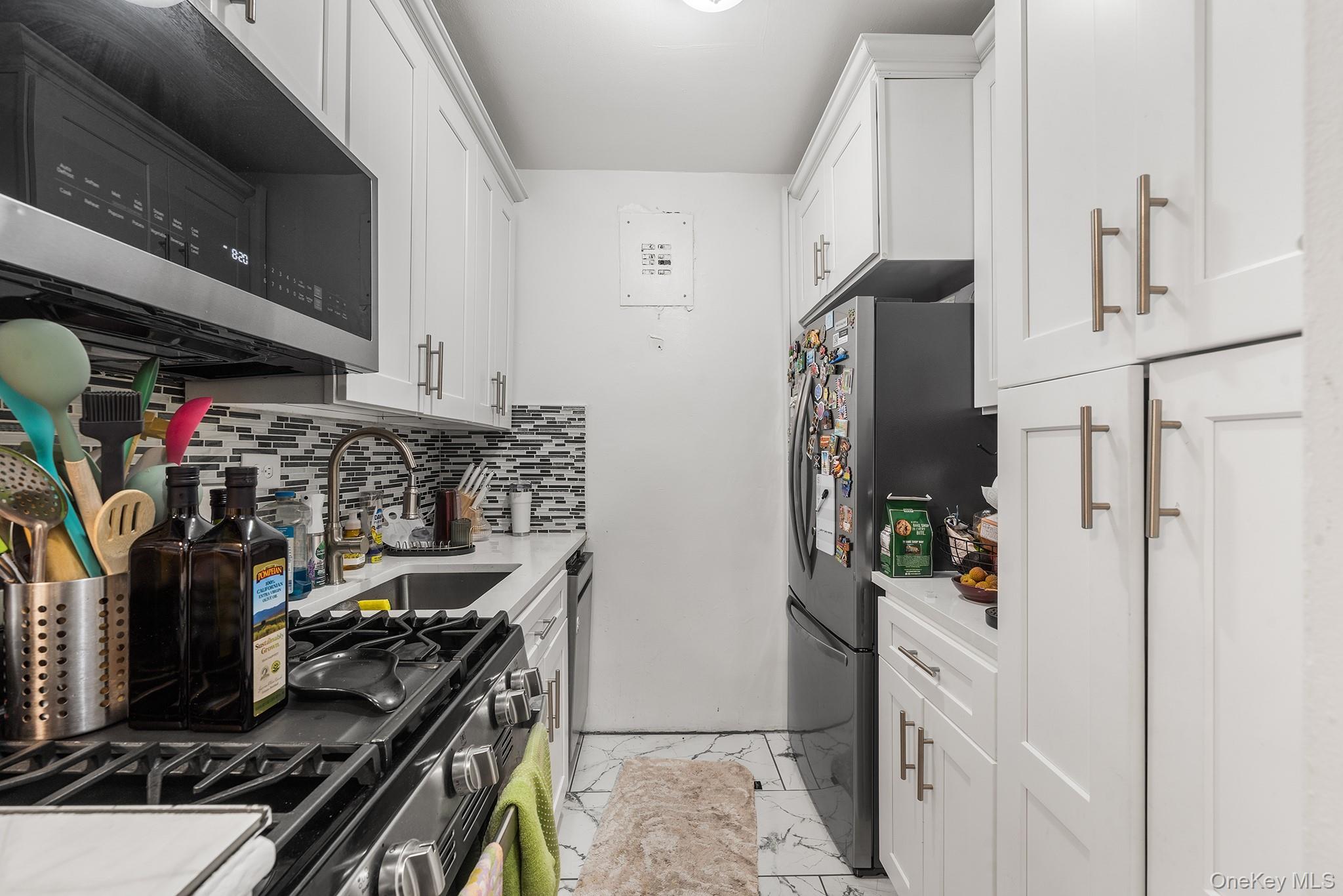 87-15 165th Street, Unit 5E photo 6