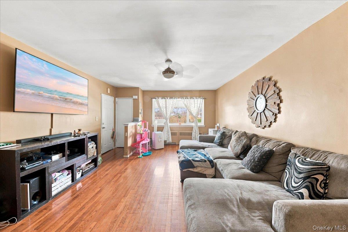 841 Swinton Avenue – For Sale photo 17