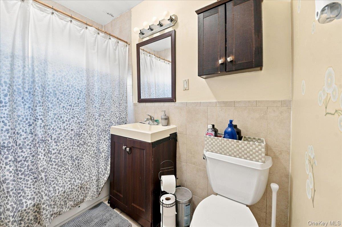 841 Swinton Avenue – For Sale photo 13