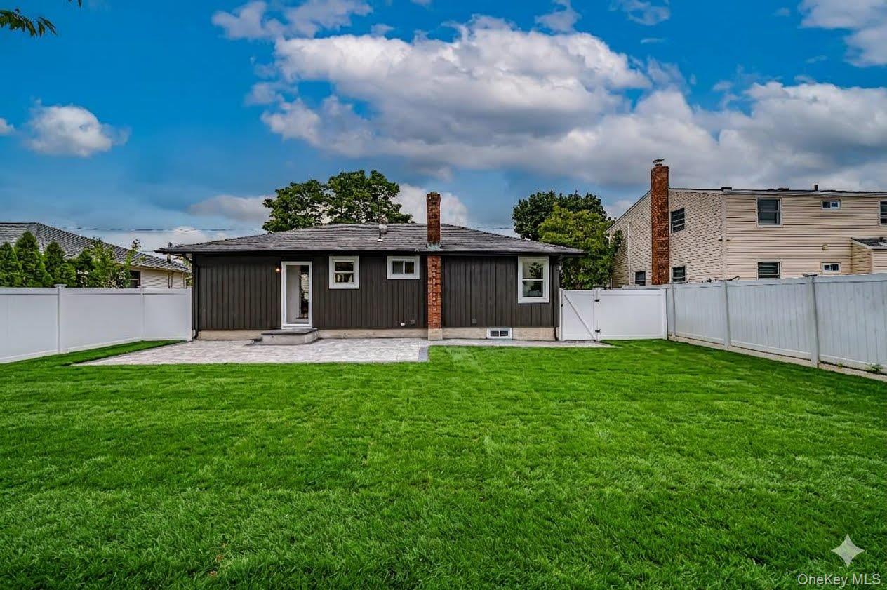 146 8th Street – For Sale photo 24