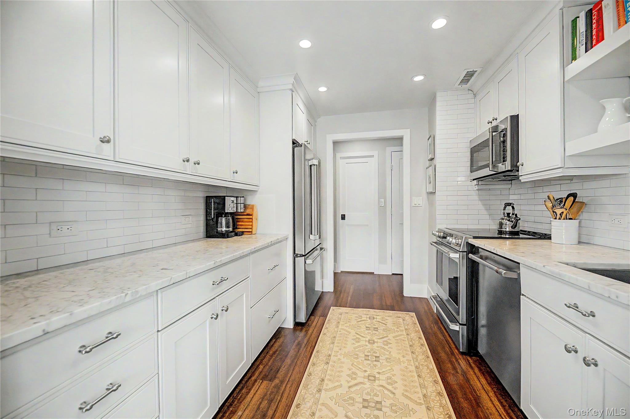 20 Old Mamaroneck Road, Unit 5C photo 14
