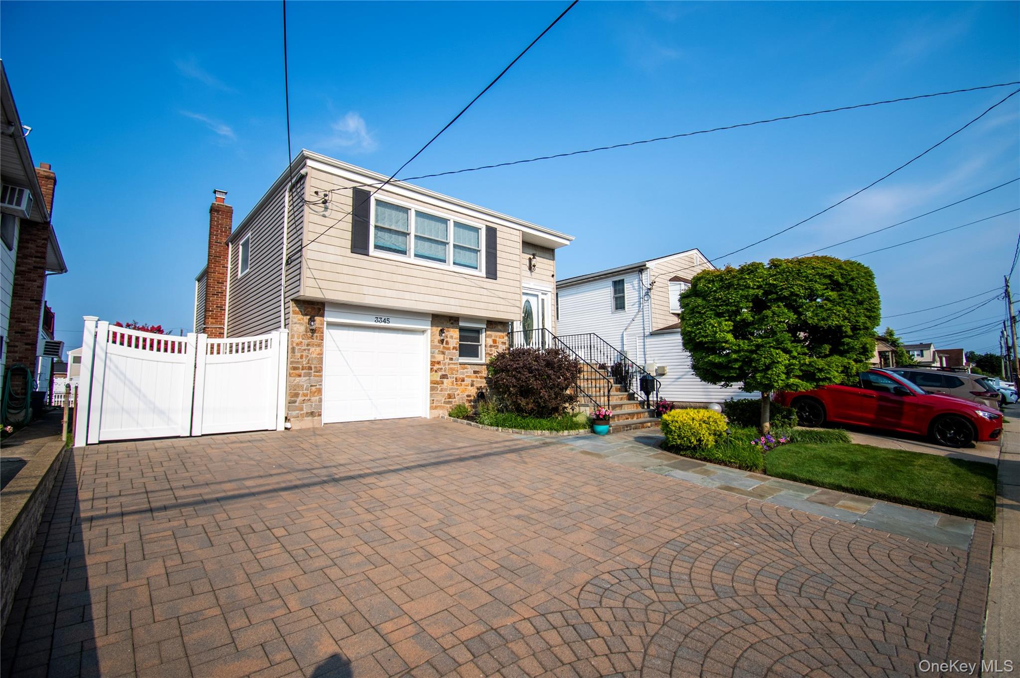 345 Parkway Drive – For Sale photo 2