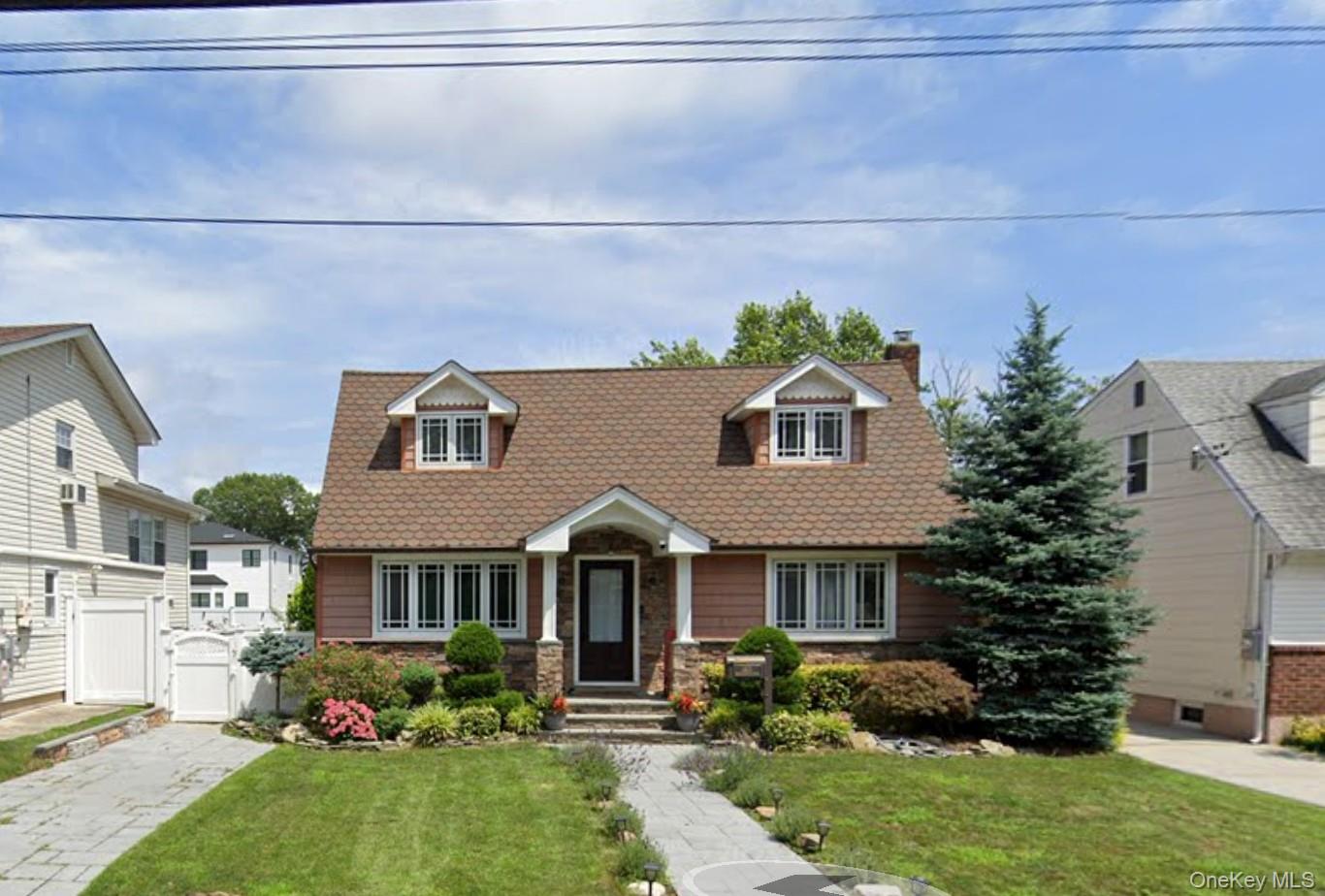 1421 Meadowbrook Road – For Sale