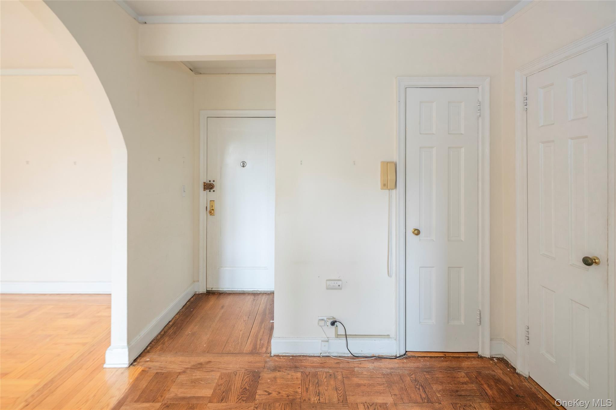 2 Midland Gardens Avenue, Unit 2C photo 3