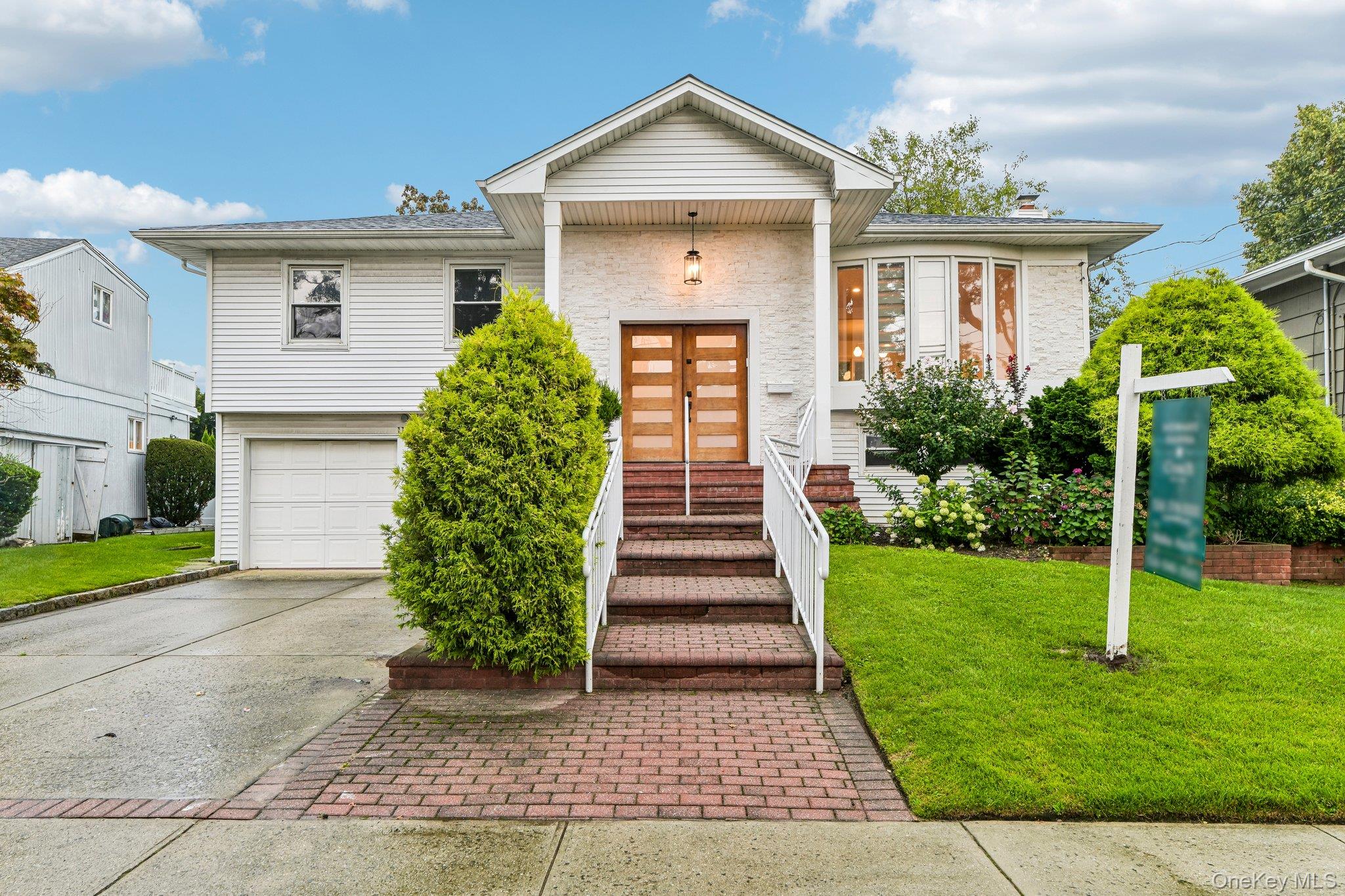 1114 Fordham Lane – For Sale